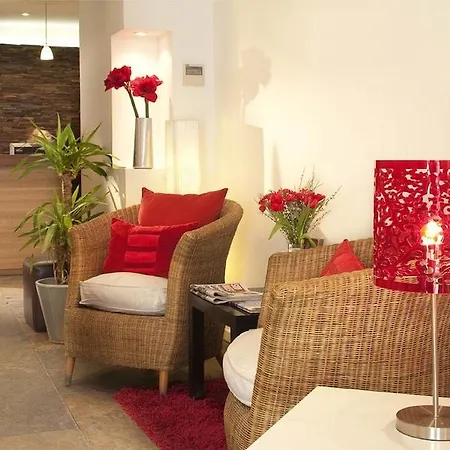 Hotel Cœur De Clémenceau By Happyculture 3*